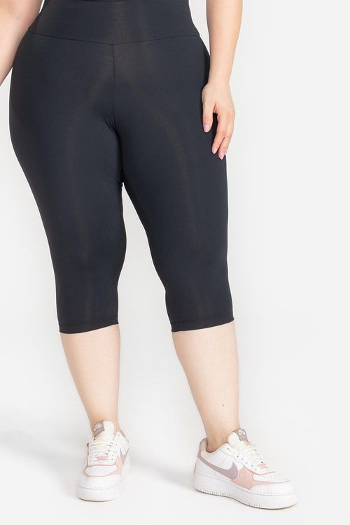 Calça Corsário Plus Essential Flex - Preto