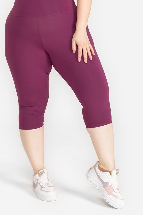 Calça Corsário Plus Essential Flex - Malbec