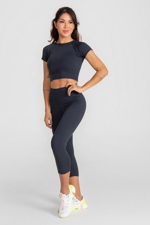 Calça Capri Emana com Mini Bolso - Preto