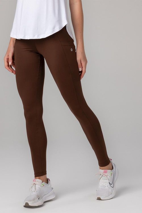 CALÇA LEGGING SOFT CORE COM BOLSOS ADULTO - REF. F15444 - MARROM - ADULTO