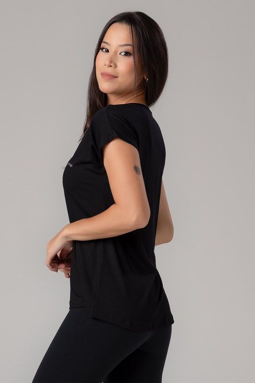 T-SHIRT ESSENTIAL FLUIDITY ADULTO - REF. A649 - PRETO